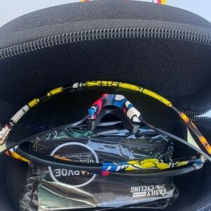 Mirrored Red Sport Shield Sunglasses with Graphic Frame unisex